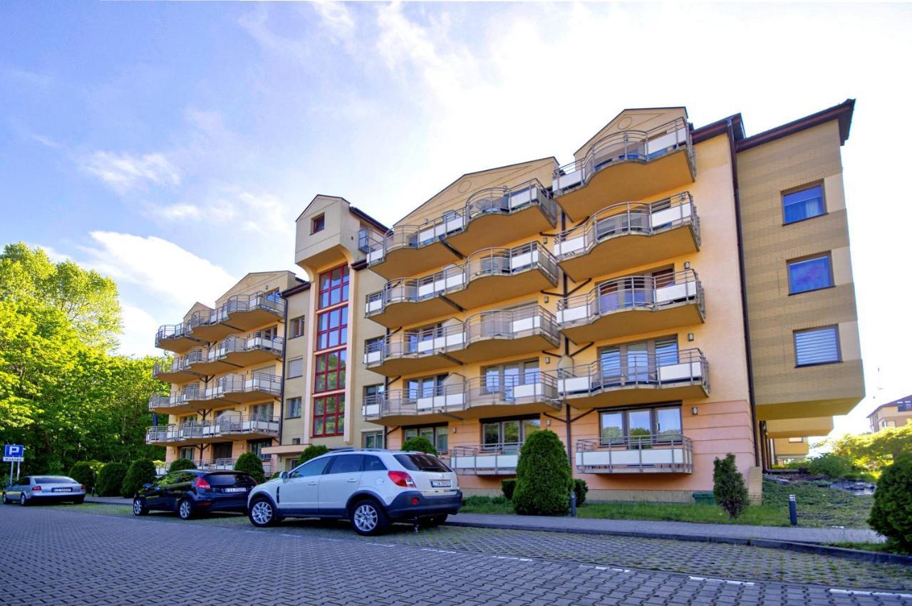 Apartament Park Zdrojowy 2 Swinoujscie Exterior photo